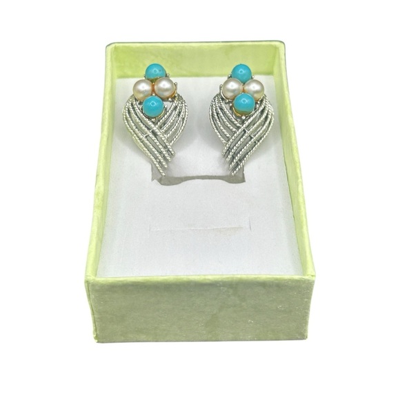Vintage Coro Earrings Turquoise /Faux Pearl Silver Clip On - Picture 10 of 10